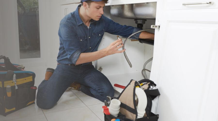 Expert burst pipe repair services in Cunningham, KY